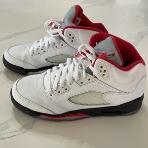 Jordan Retro 5 ‘Fire Red’ Size 5Y (GS)